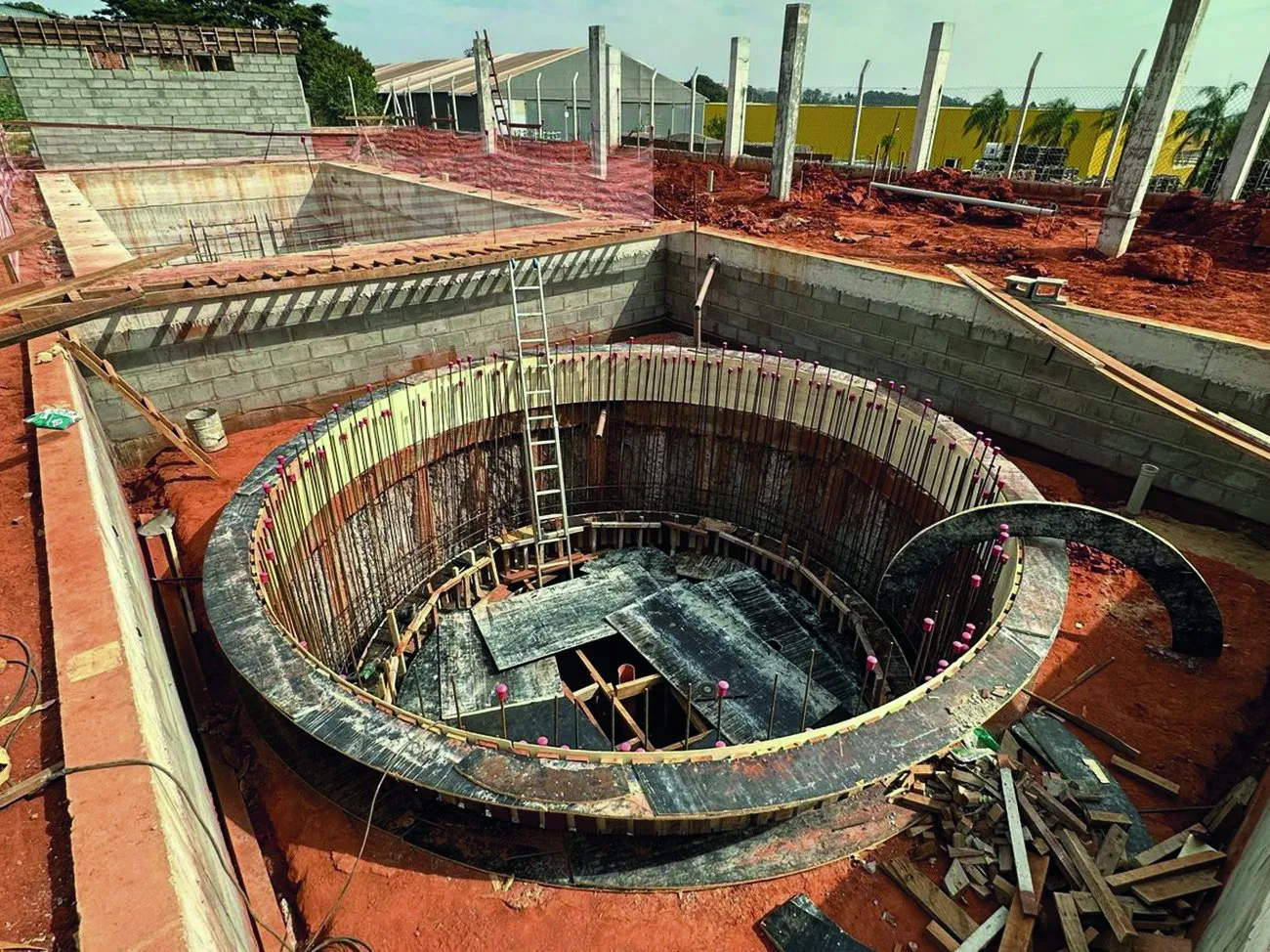 Fundação e base da obra da Jazam