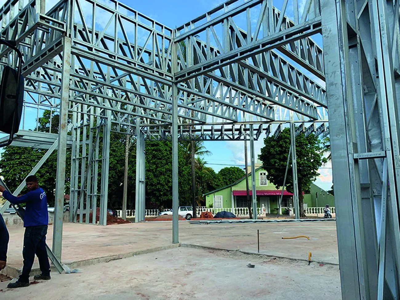 Estrutura metálica leve do Stand View360°